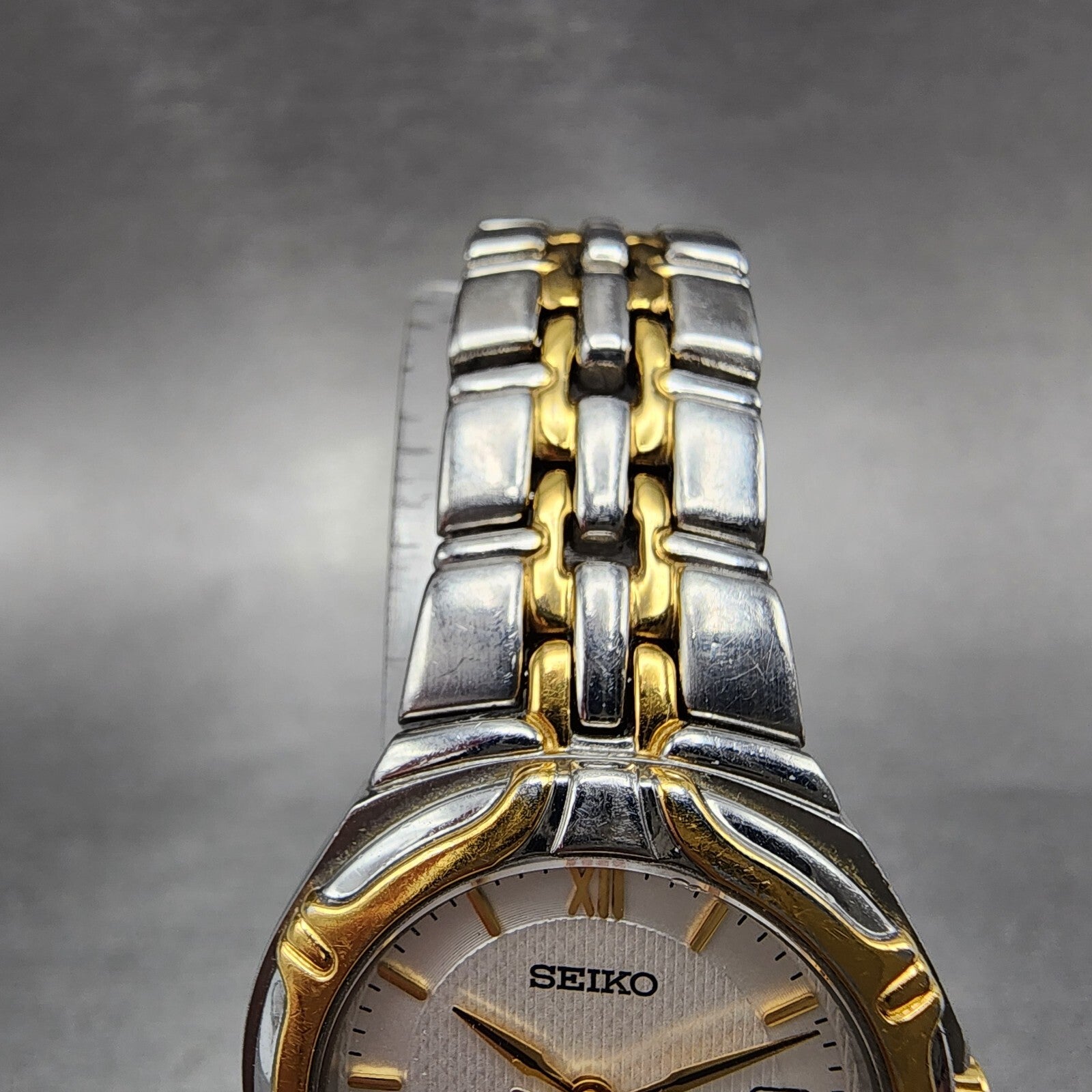 Seiko Watch Women 26mm White Dial Two Tone Date Round 7n820at0 New Battery4