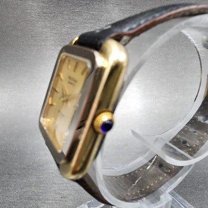 Waltham Oynax Mini Tank Watch Women 23mm Gold Dial Gold Tone Rectangle New Batt2