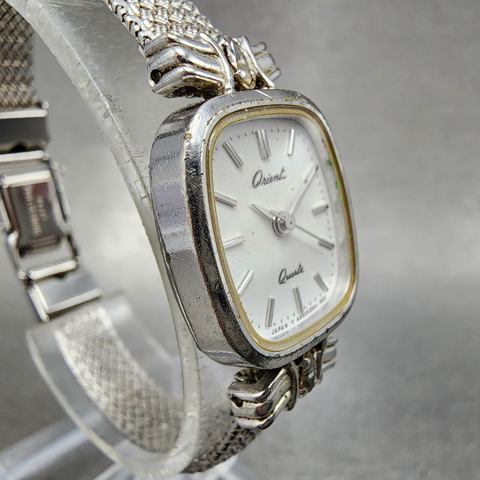 Orient Watch Women 18mm White Dial Silver Tone Rectangle A053Z540 New Battery3