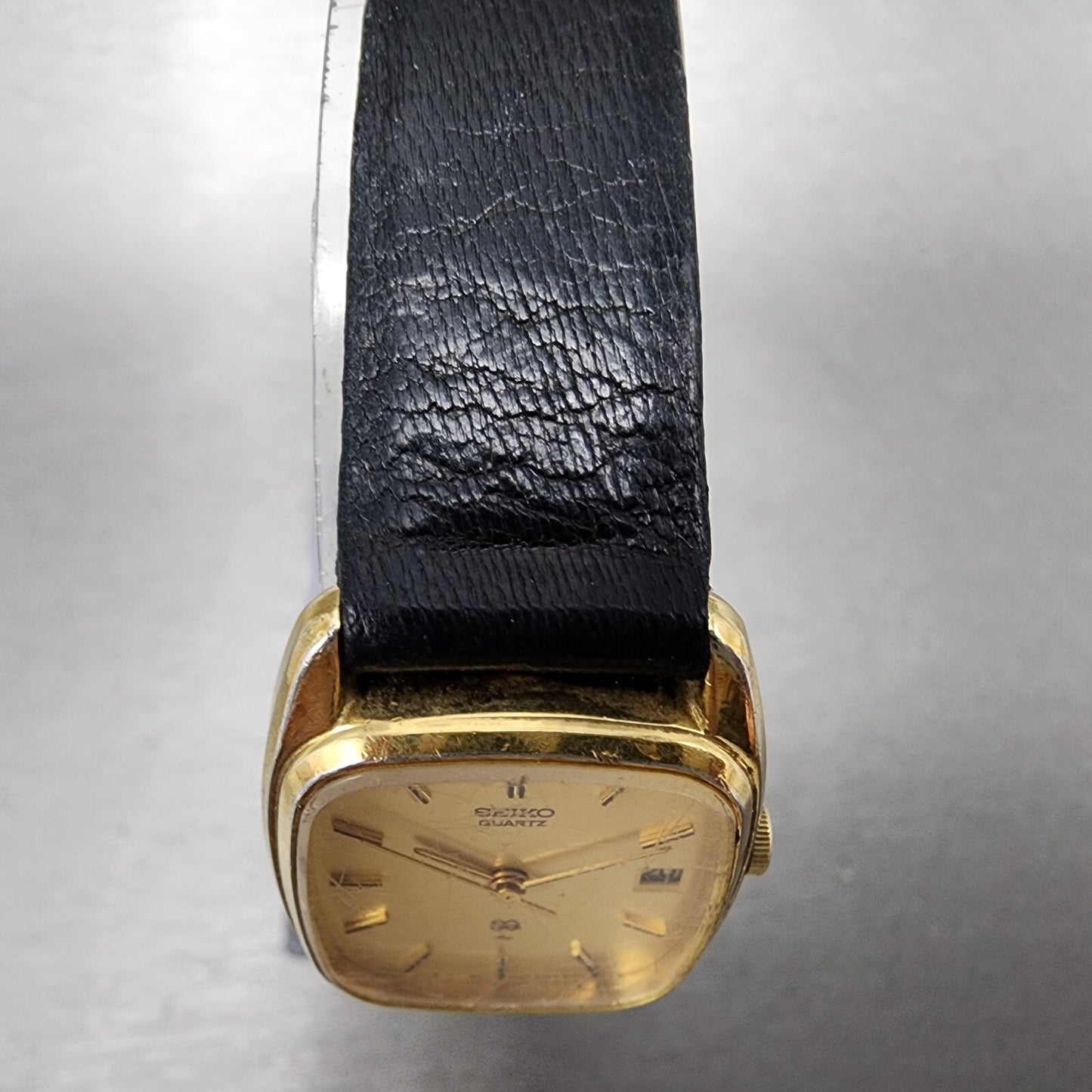 VTG Seiko SQ Watch Women 22mm Gold Dial Gold Tone Date Rectangle 85225049 Runs5