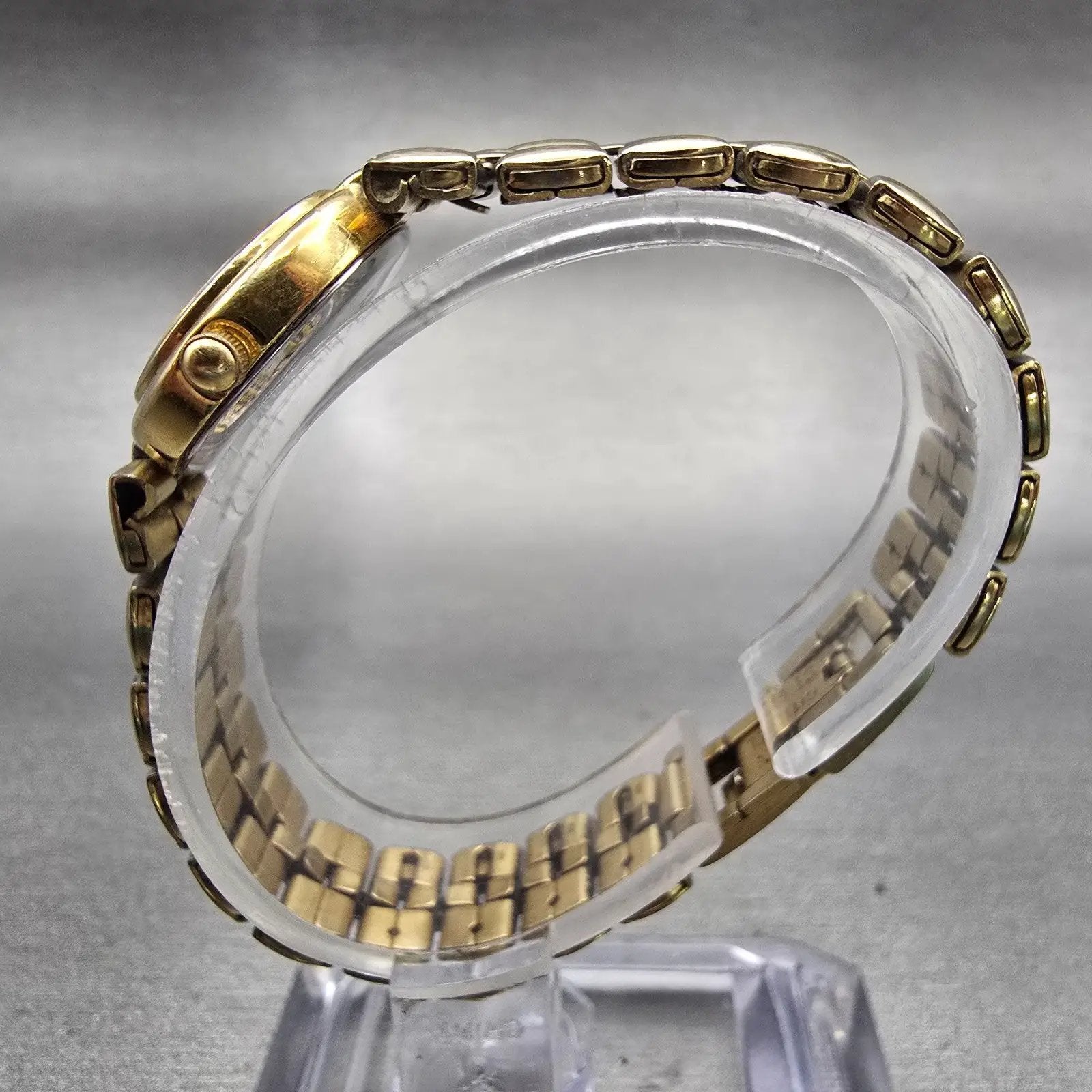 Citizen Watch Women 20mm Black Dial Gold Tone Round 3220-S38192 New Battery VTG6