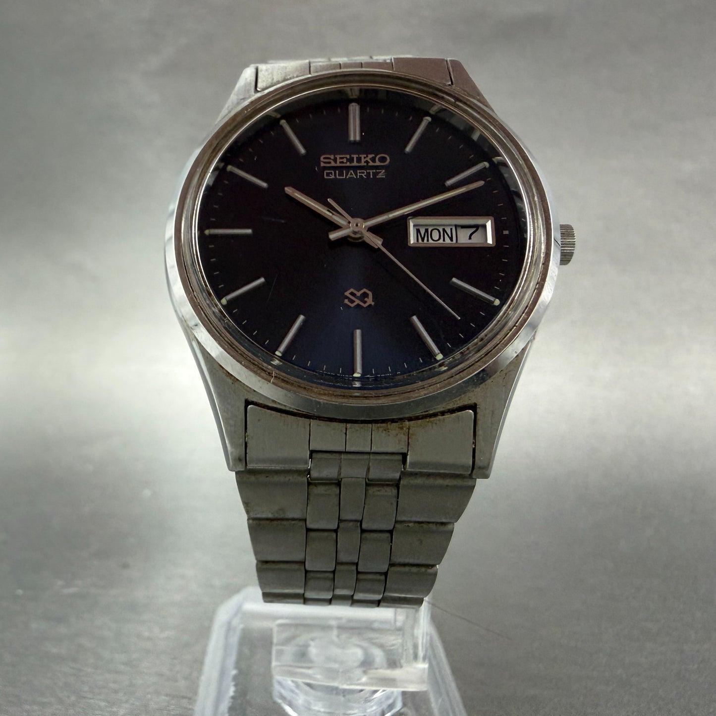 Seiko SQ Watch Men 34mm Blue Dial Silver Tone Daydate Round 5H23-7009 NewBattery5