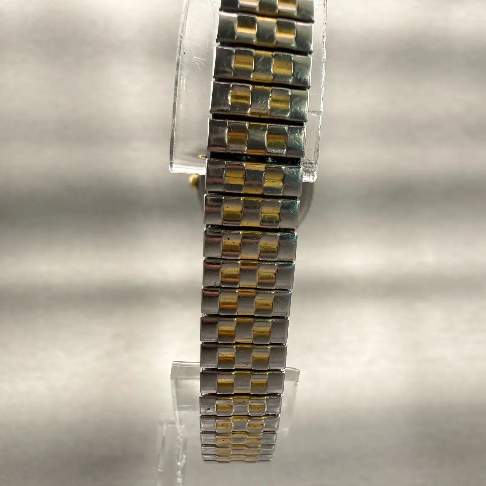 Seiko Watch Women 22mm Cream Dial Gold Tone Round V701-A110 New Battery Vintage7