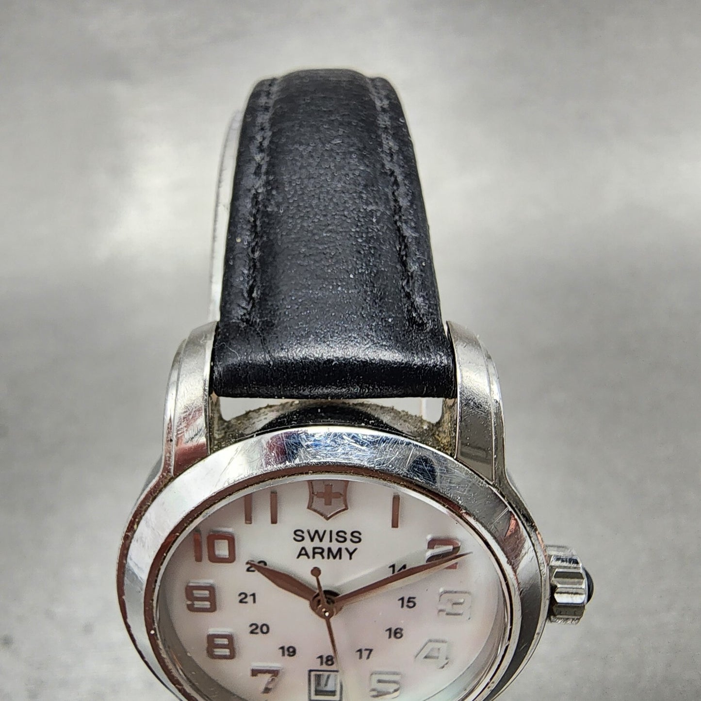 Victorinox Swiss Army Vivante Watch Women 28mm MOP Dial Steel Date Round New Bat5