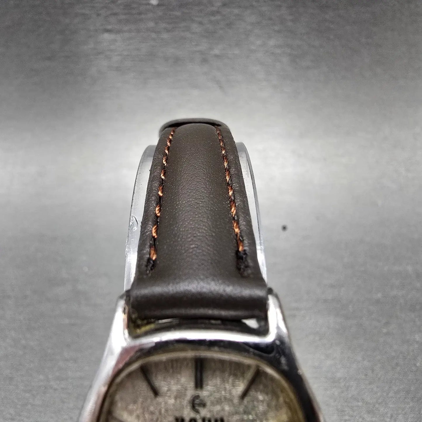Rado Elegance Watch Women 23mm Silver Dial Silver Tone Oval Manual Wind Runs VTG4