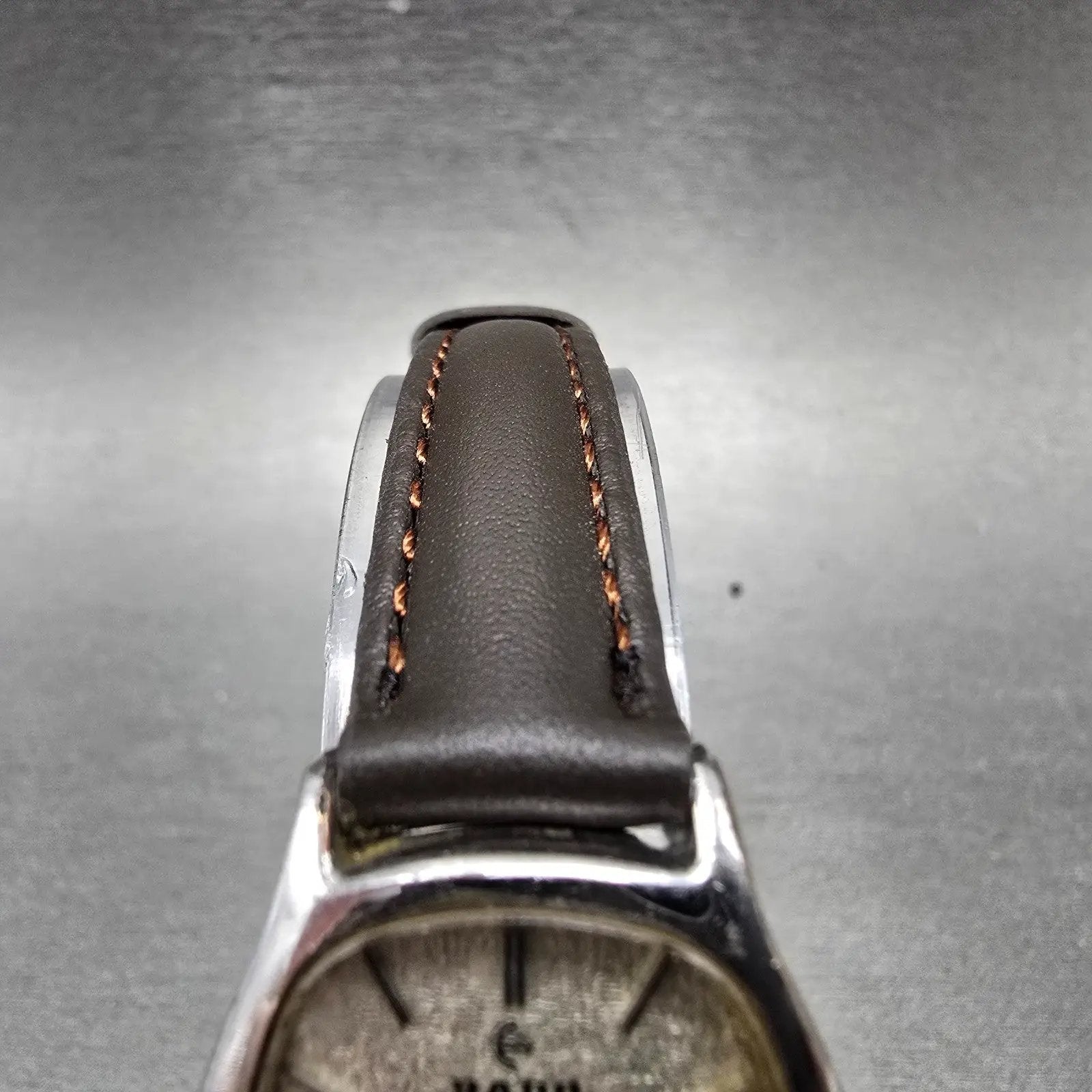 Rado Elegance Watch Women 23mm Silver Dial Silver Tone Oval Manual Wind Runs VTG4