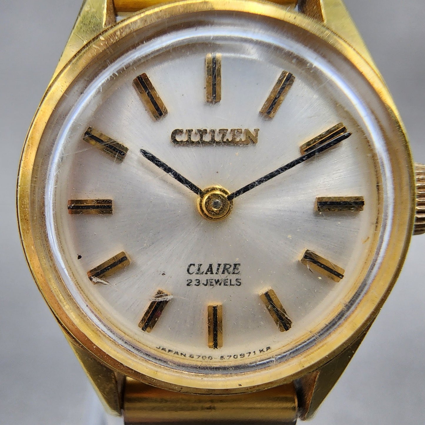 Citizen Claire Watch Women 22mm White Dial Gold Tone Manual Wind Runs VTG1