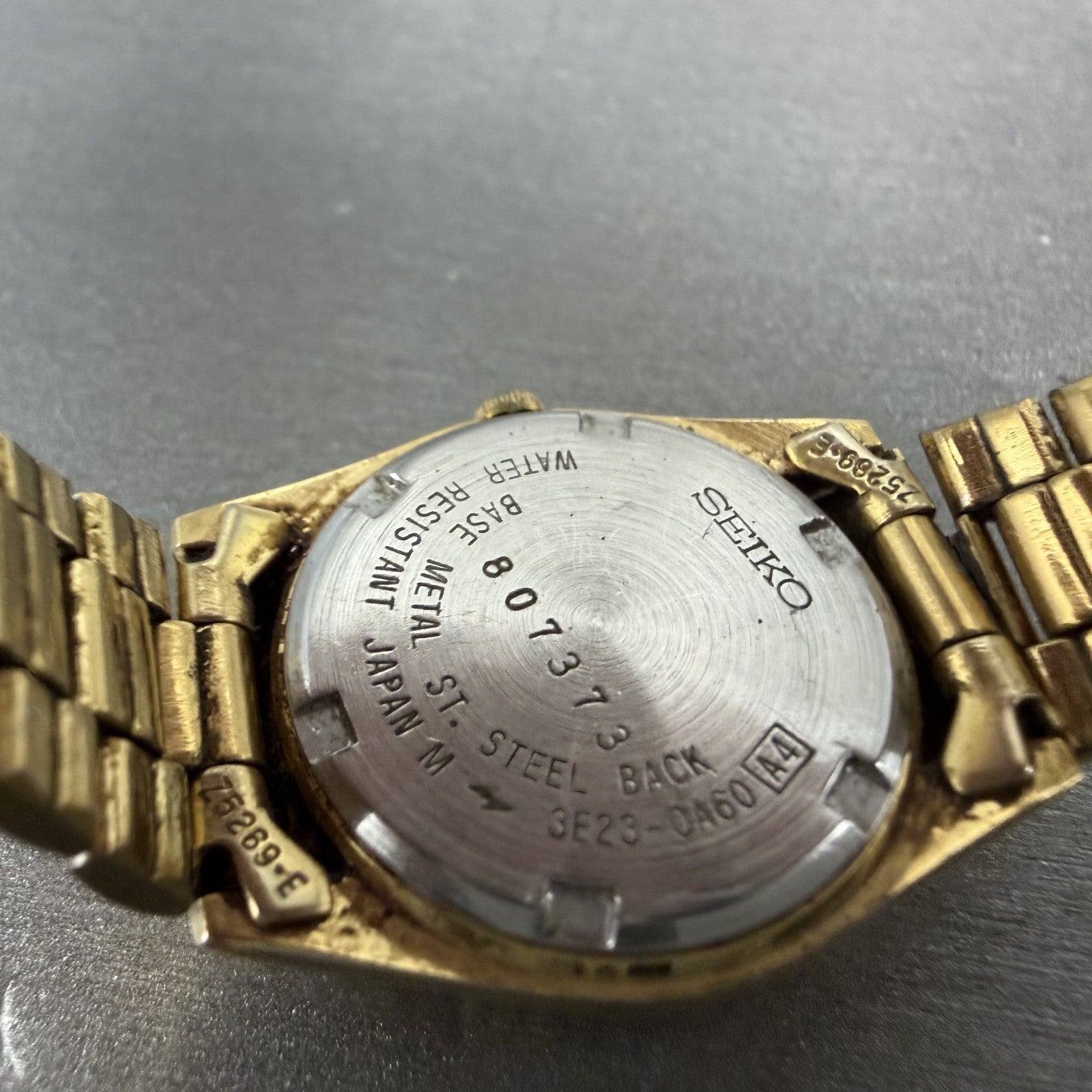 Seiko SQ Watch Women 24mm Gold Dial Gold Tone Daydate Round 3E230A60 NewBatt A9