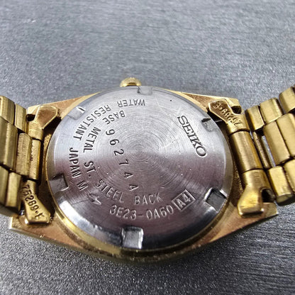 48560904