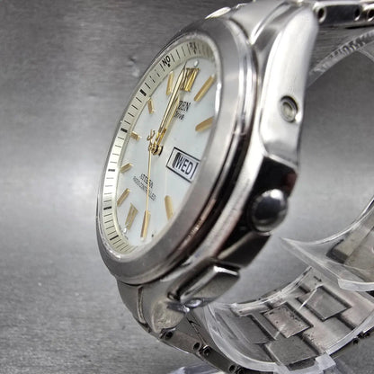 Citizen Eco-Drive Attesa Watch Men 37mm White Dial Titanium Atomic Daydate PARTS3