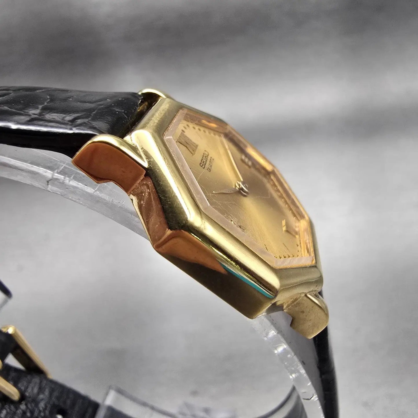 Seiko Watch Women 23mm Gold Dial Gold Tone Octagon 1N00-5D99 New Battery Vintage3