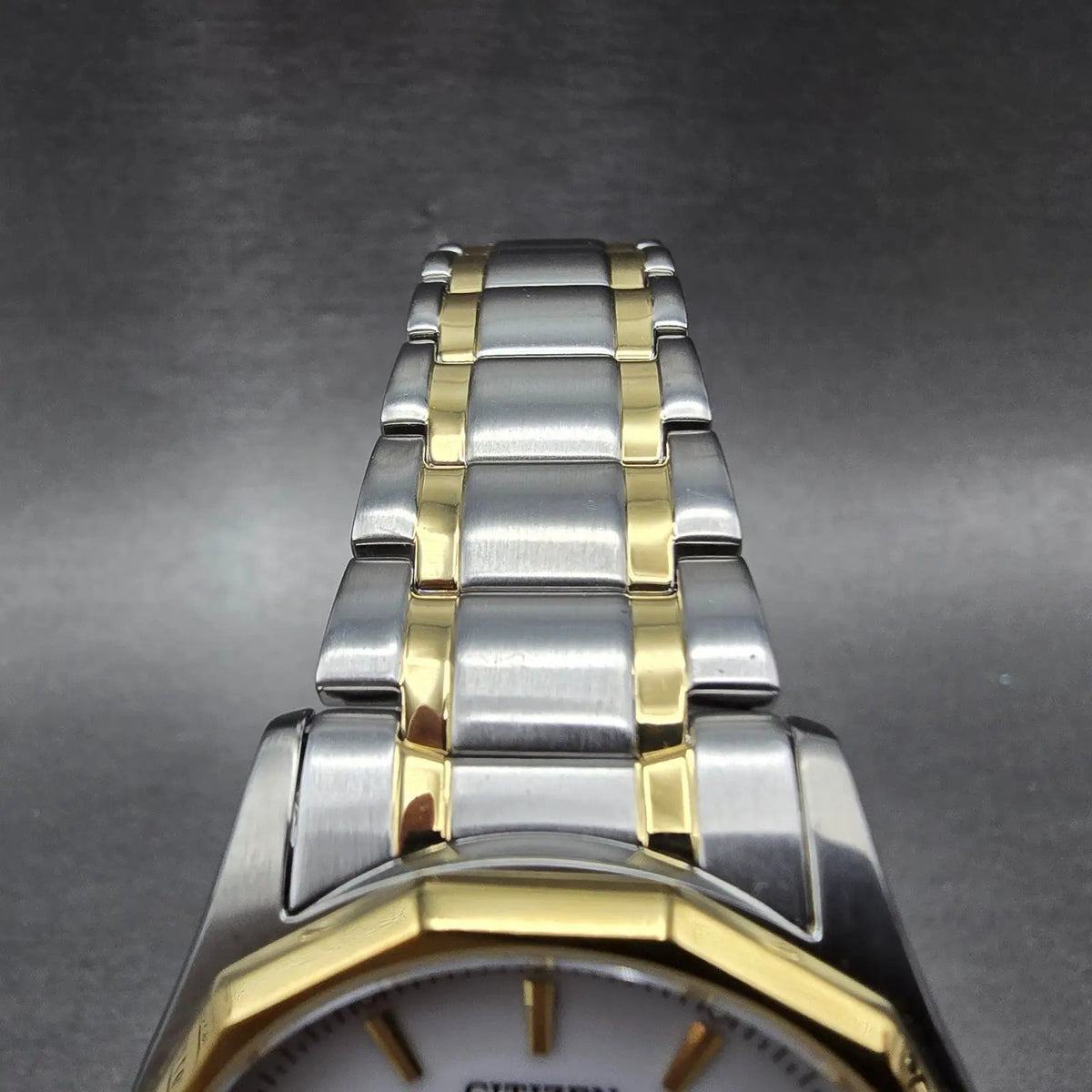 Citizen Eco-Drive Watch Men 37mm White Dial Two Tone Daydate E101-S053439 WorksP4