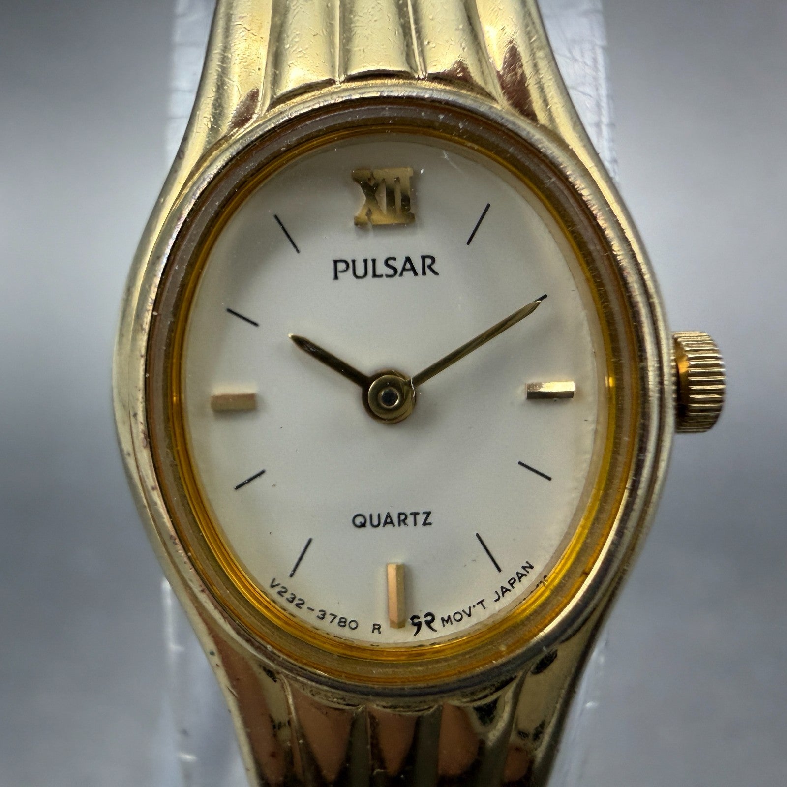 Pulsar Watch Women 15mm Cream Dial Gold Tone Oval V232-6970 New Battery1
