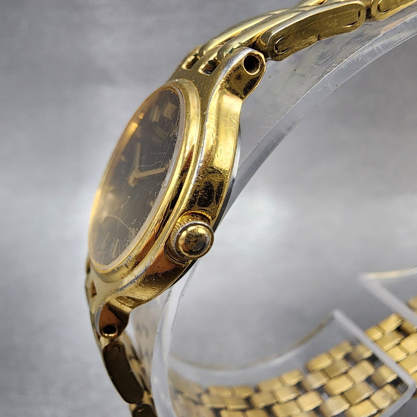 Seiko Watch Women 22mm Black Dial Gold Tone Round 1n000a99 New Battery2