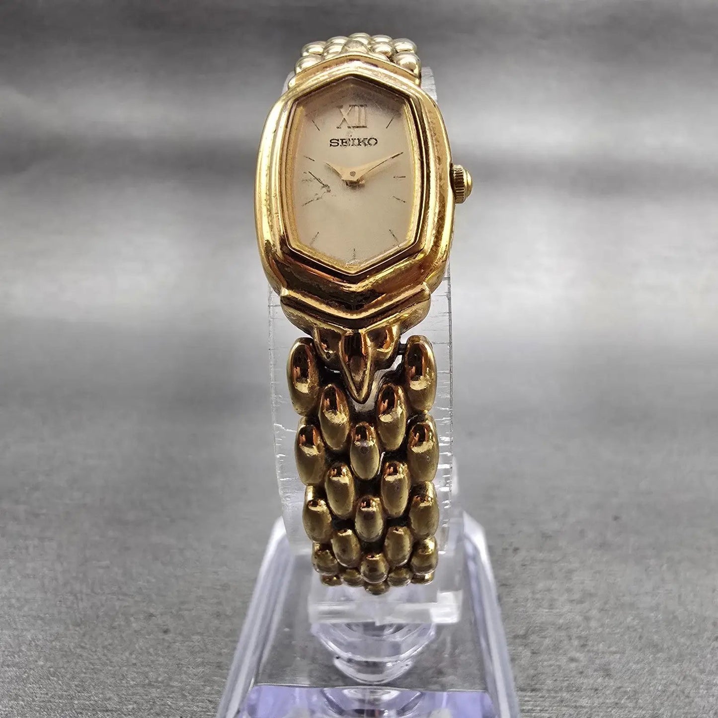 Seiko Watch Women 15mm Champagne Dial Gold Tone Oval Y150-5M89 New Battery VTG5