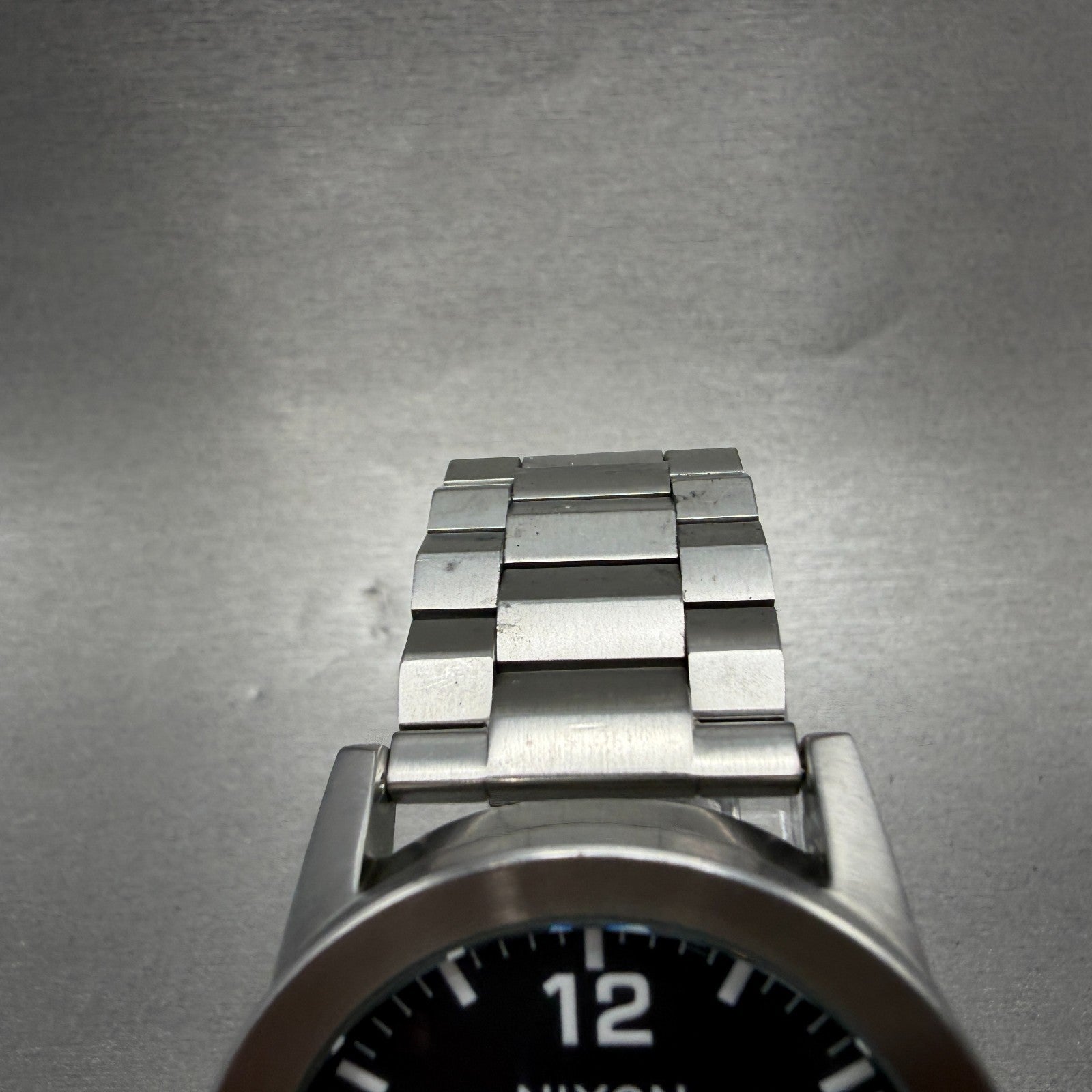 Nixon The Private Watch Men 42mm Black Dial Silver Tone Round Bracelet New Batt4