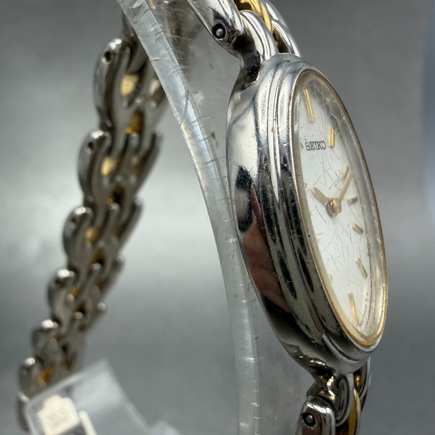 Seiko Watch Women 18mm White Dial Two Tone Oval 1N00-6G49 New Battery Vintage3