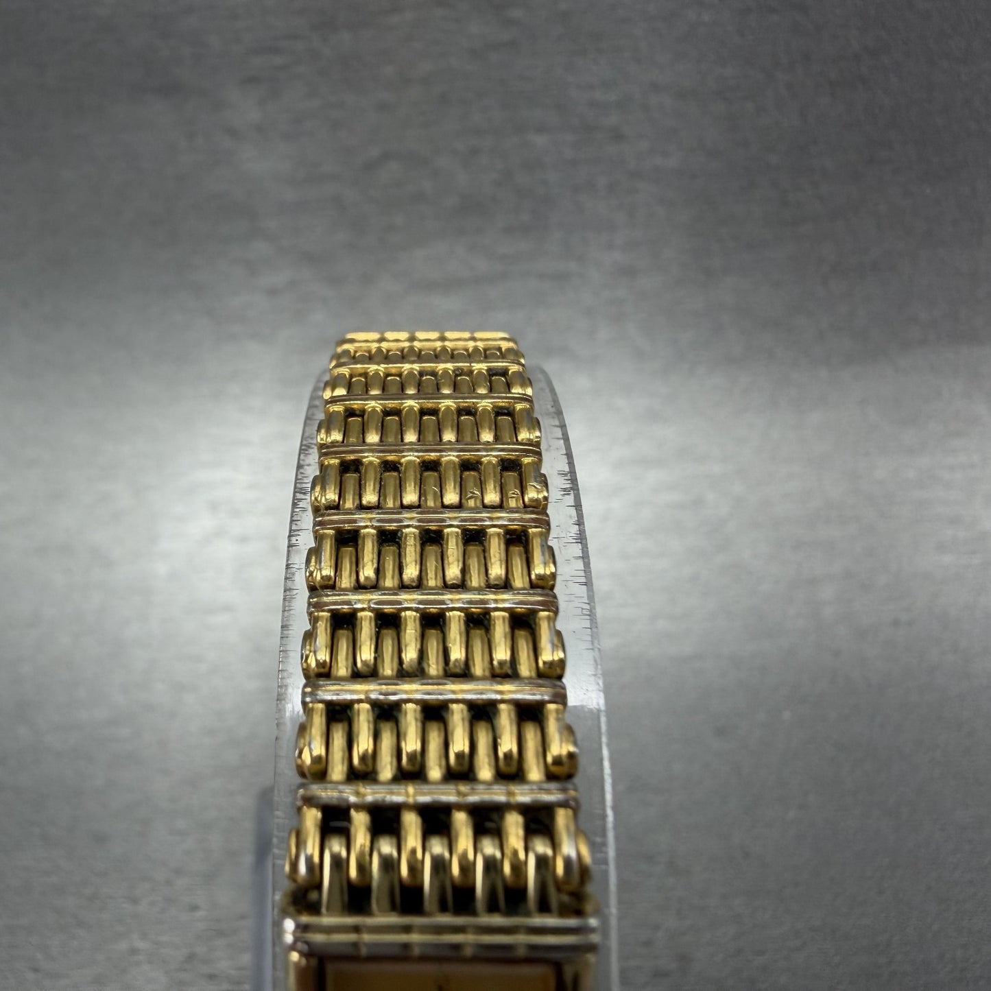 Seiko Tank Watch Women 12mm Champagne Dial Gold Tone 2e205079 New Battery4