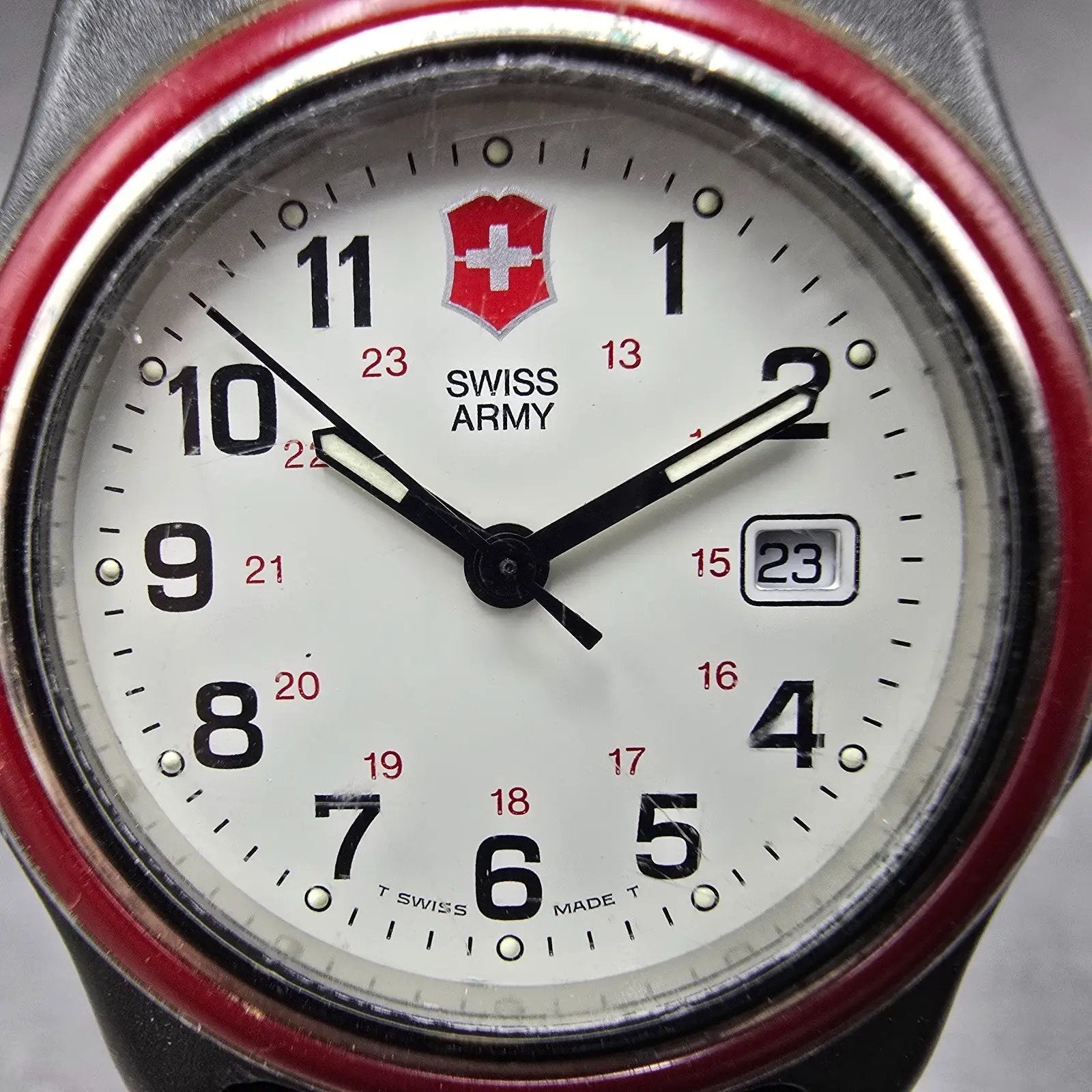 Victorinox Swiss Army Watch Women 33mm White Dial Black Tone Date Round PARTS2