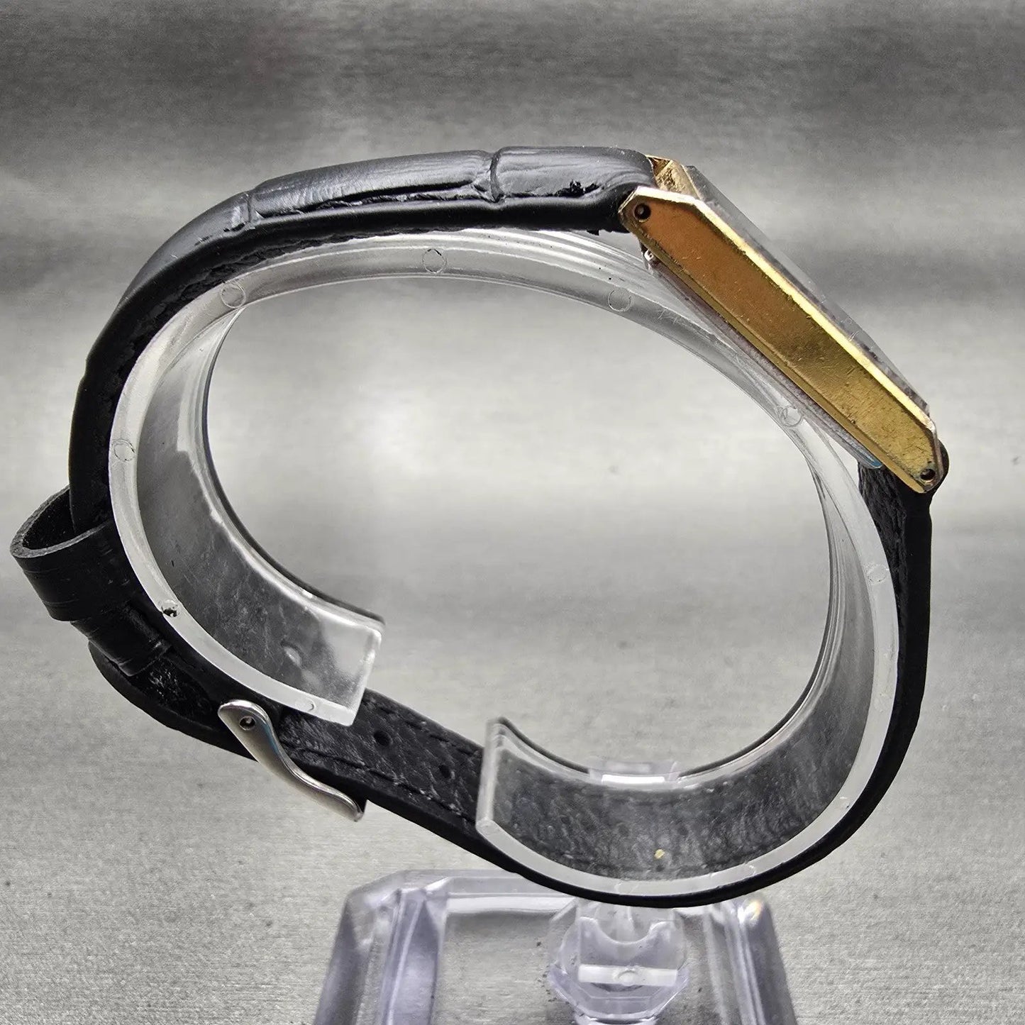 Citizen CQ Watch Men 20mm Black Dial Gold Tone Rectangle 4-101201 New Battery8