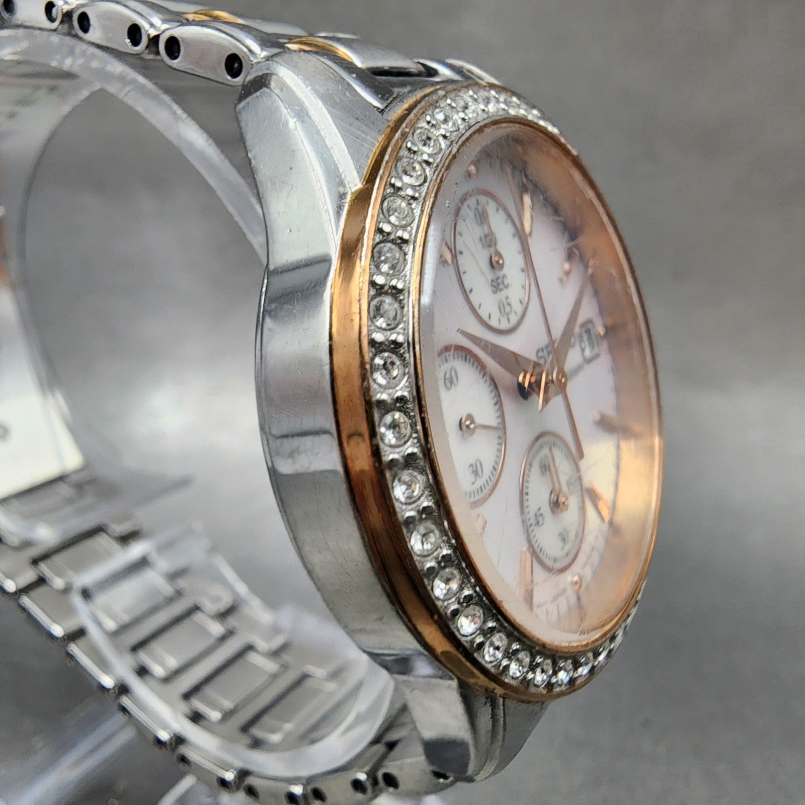 Seiko Chronograph Watch Women 34mm MOP Dial Two Tone Date 7t920mz0 New Battery3