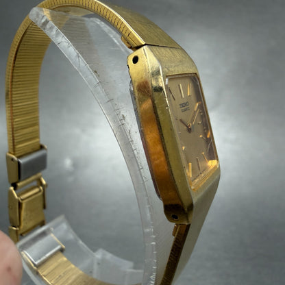 Seiko Tank Watch Women 16mm Champagne Dial Gold Tone 2C20-5059 New Battery3