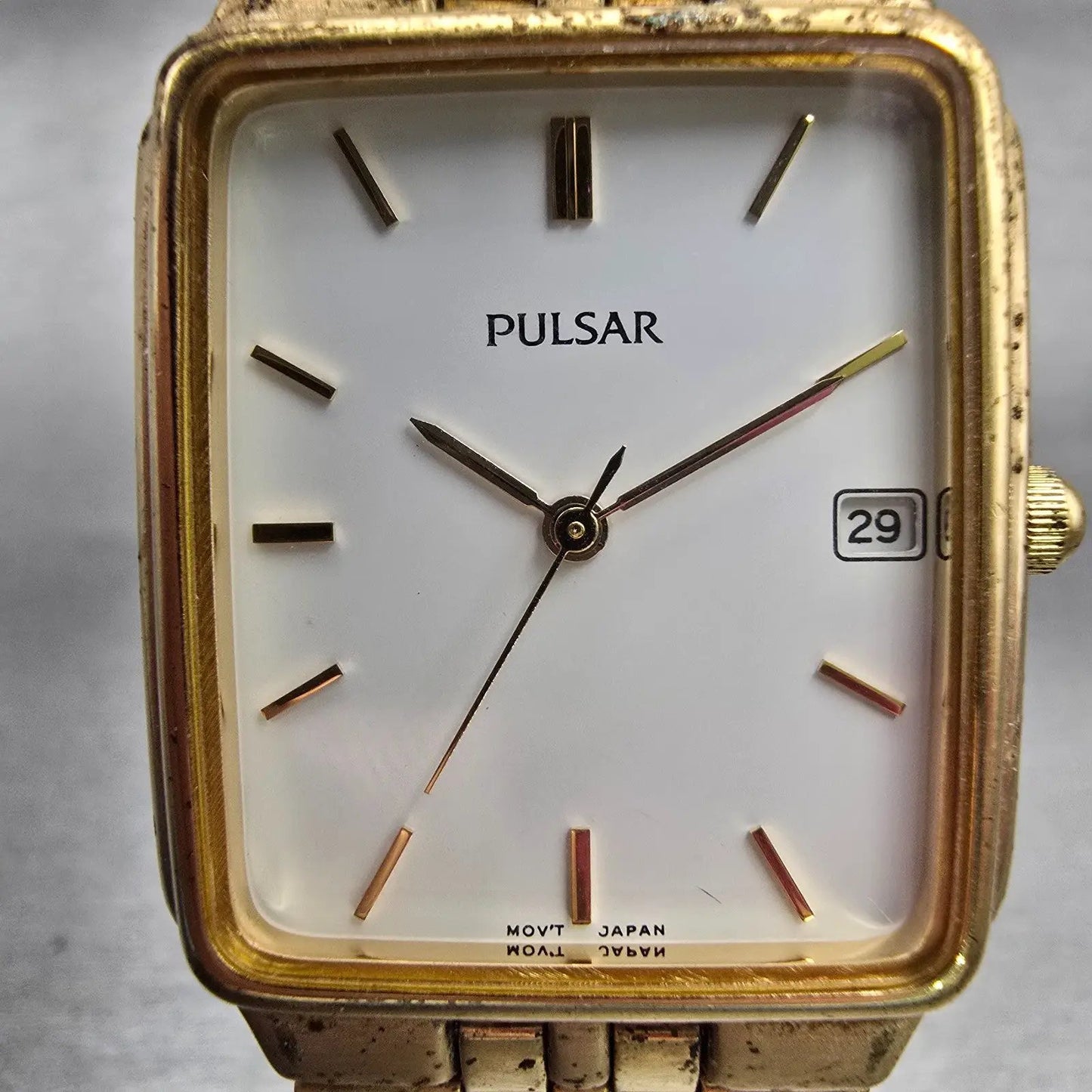Seiko Pulsar Watch Men 27mm White Dial Gold Tone Date V732-X154 New Battery VTG1