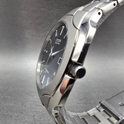 Citizen Eco-Drive Watch Men 38mm Black Dial Titanium Date E111-S049610 Runs2
