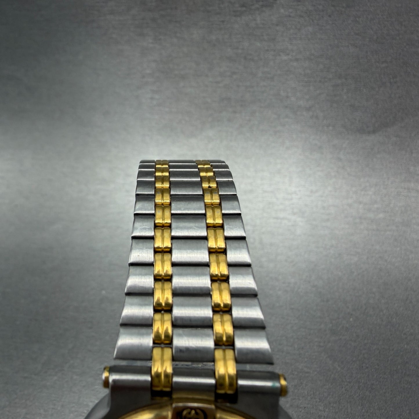Gucci 9000M Watch Men 32mm Cream Dial Two Tone Date Round Bracelet New Battery 34
