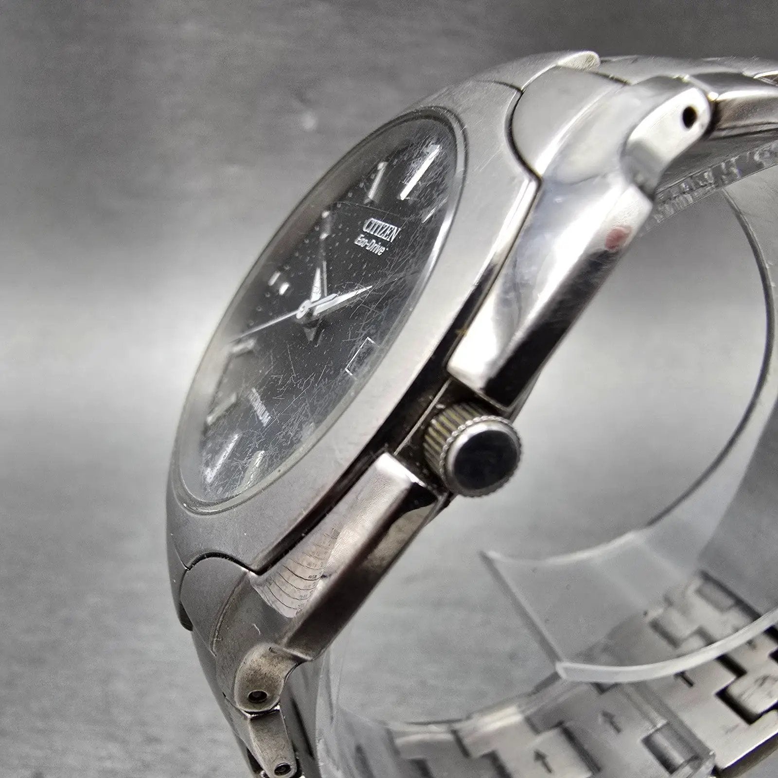 Citizen Eco-Drive Watch Men 38mm Black Dial Titanium Date E111-S049610 Runs EWR2