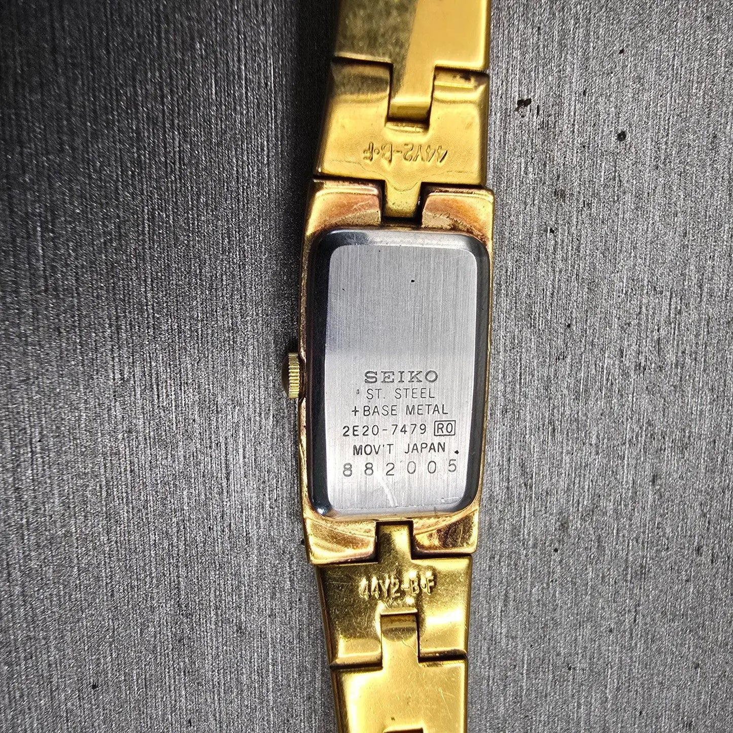 Seiko Watch Women 13mm Gold Dial Gold Tone Rectangle 2E20-7479 New Battery VTG10
