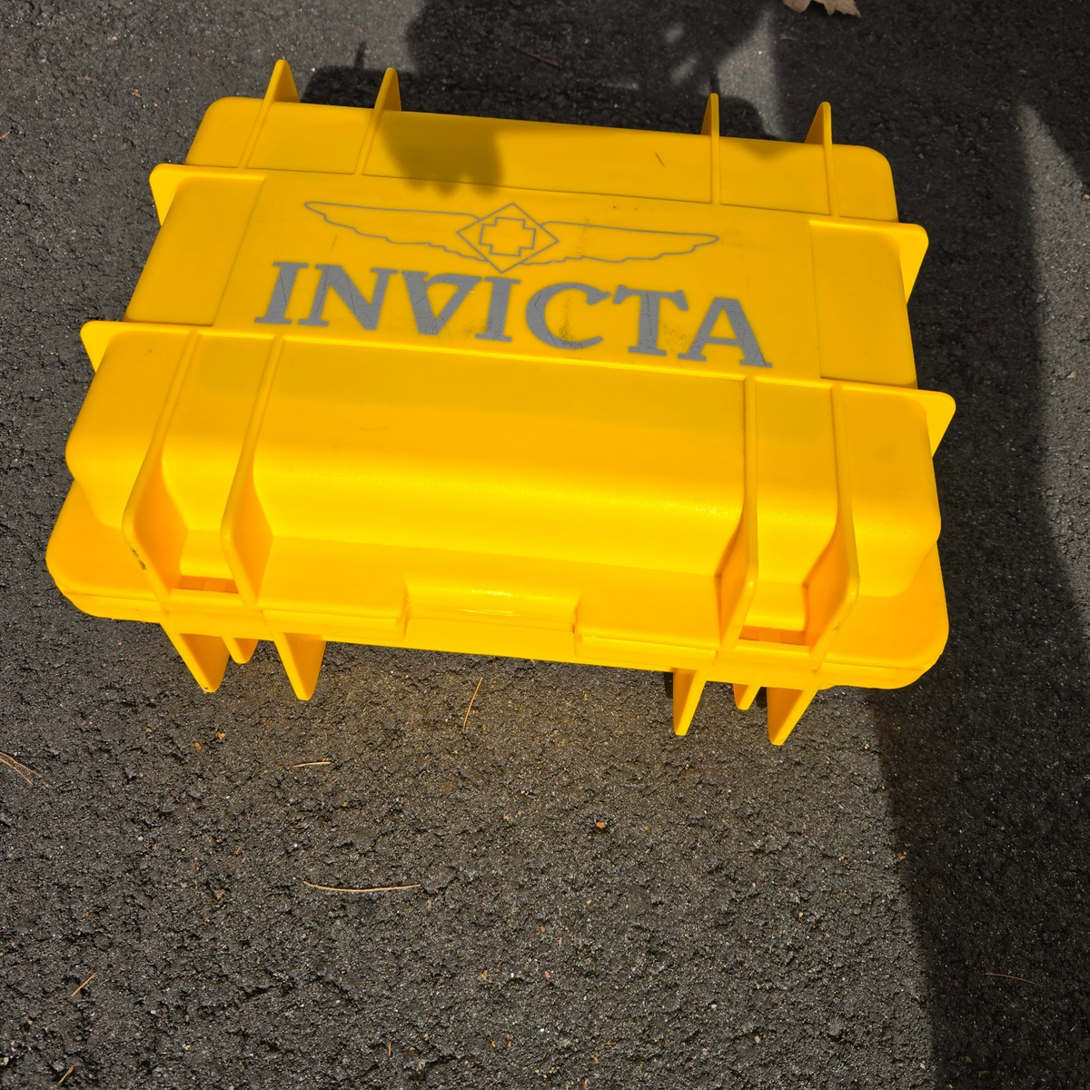 Invicta Watch Case 8 Slot Yellow Black Plastic Foam insert Handle Cary Case Y2