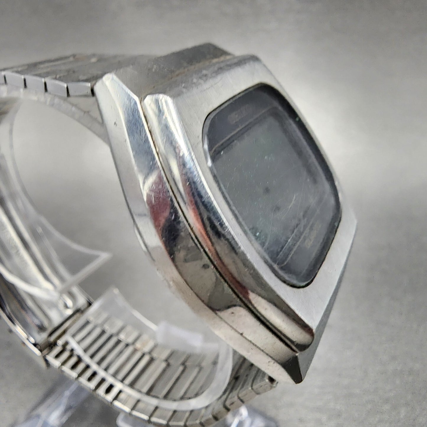 VTG Seiko Digital Watch Men 36mm Digital Steel 05335023 Rectangle PARTS4
