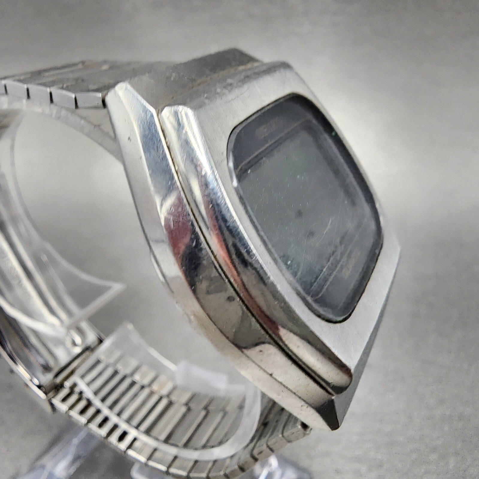 VTG Seiko Digital Watch Men 36mm Digital Steel 05335023 Rectangle PARTS4