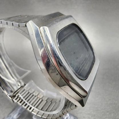 VTG Seiko Digital Watch Men 36mm Digital Steel 05335023 Rectangle PARTS4
