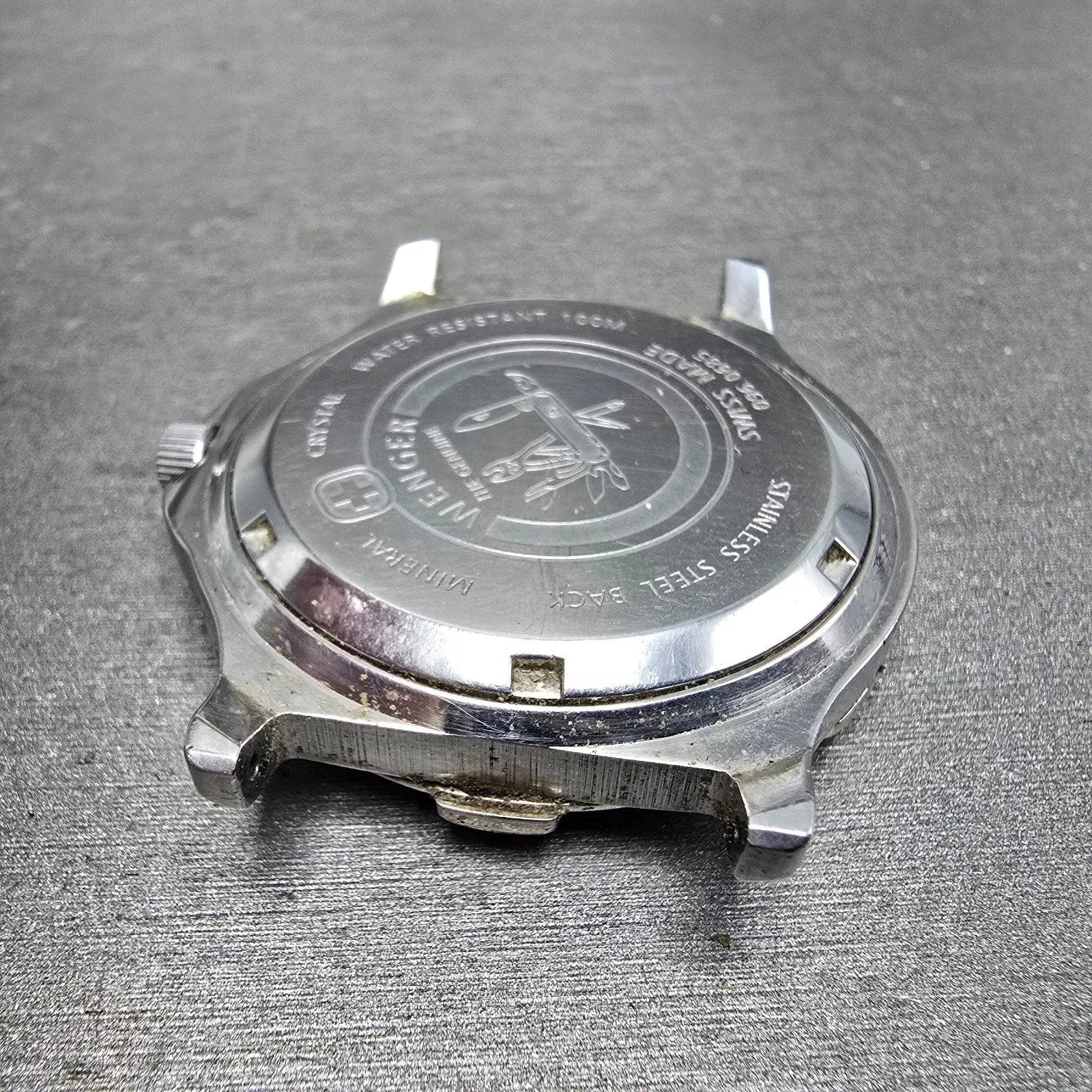 Wenger SMT Design Watch Men 40mm Black Dial Silver Tone Round 096.0685 PARTS9
