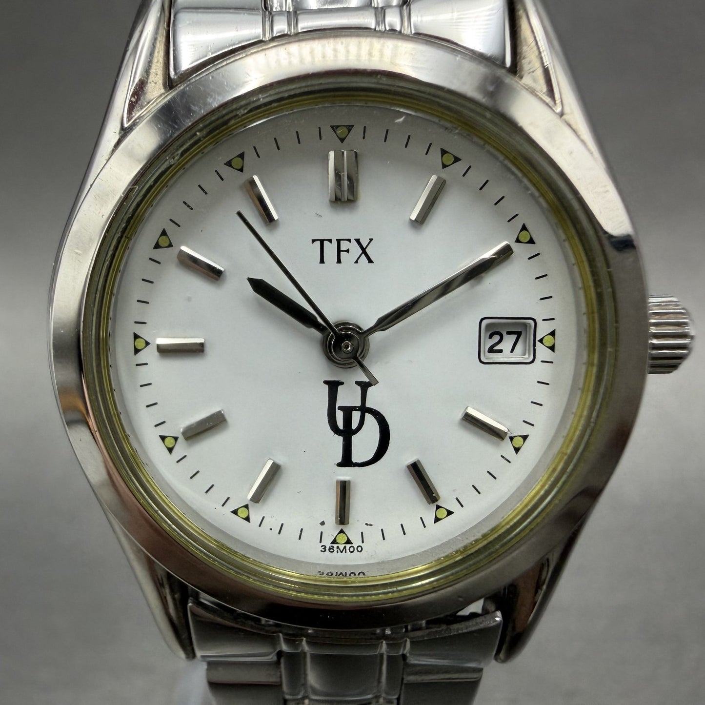 Bulova TFX Watch Women 26mm White Dial Silver Tone Date Round 36M00 New battery1