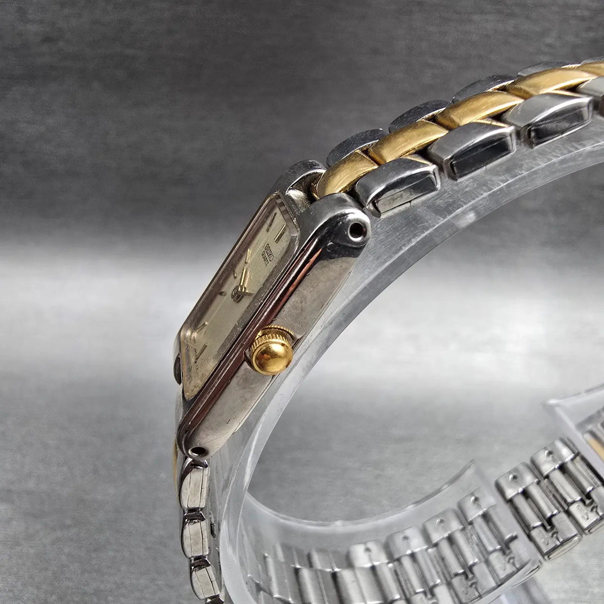 Seiko Watch Women 14mm Champagne Dial Two Tone Rectangle 1F20-5D30 New Battery2