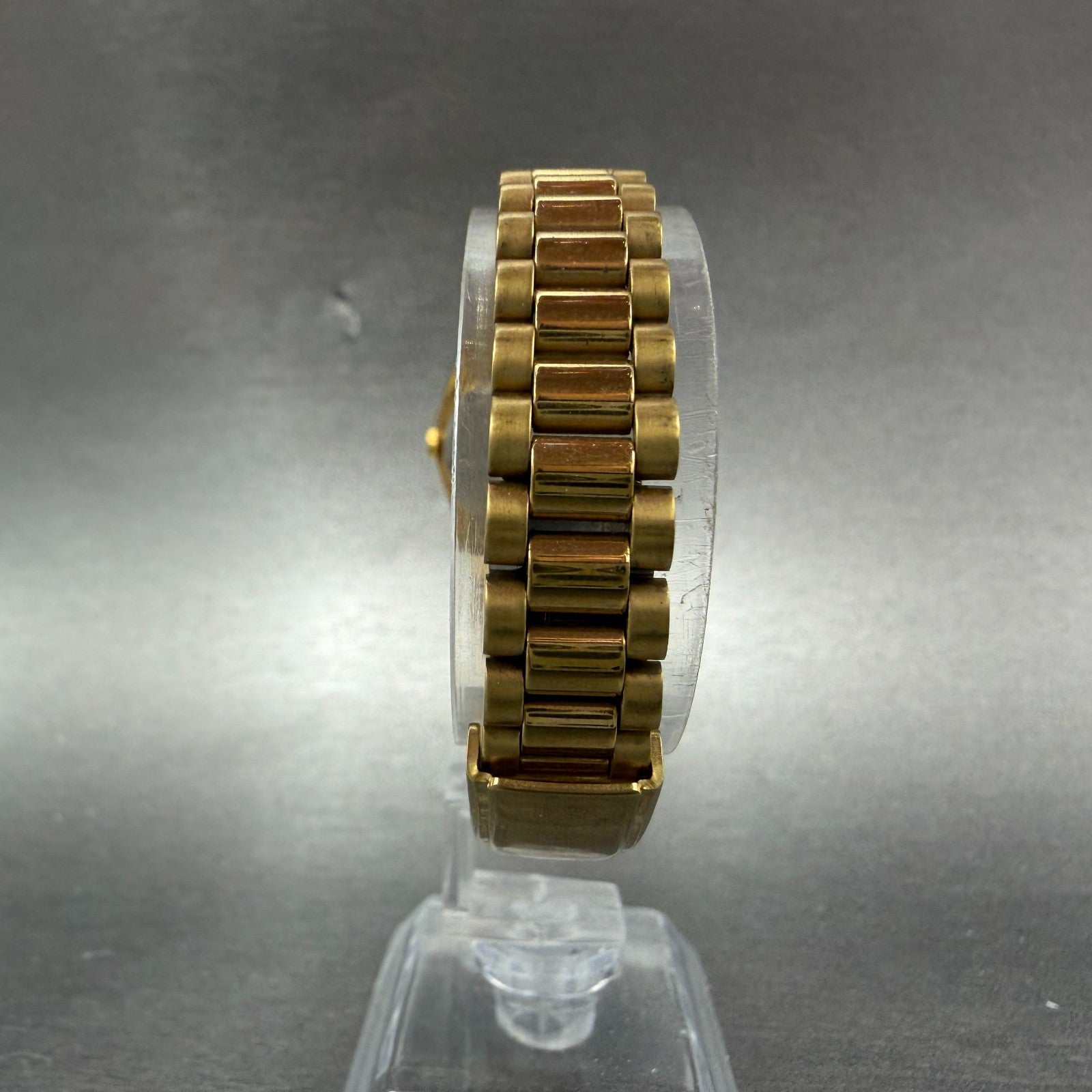 Seiko Watch Women 24mm Black Tone Gold Tone Daydate Round 7N83-0041 New Battery57