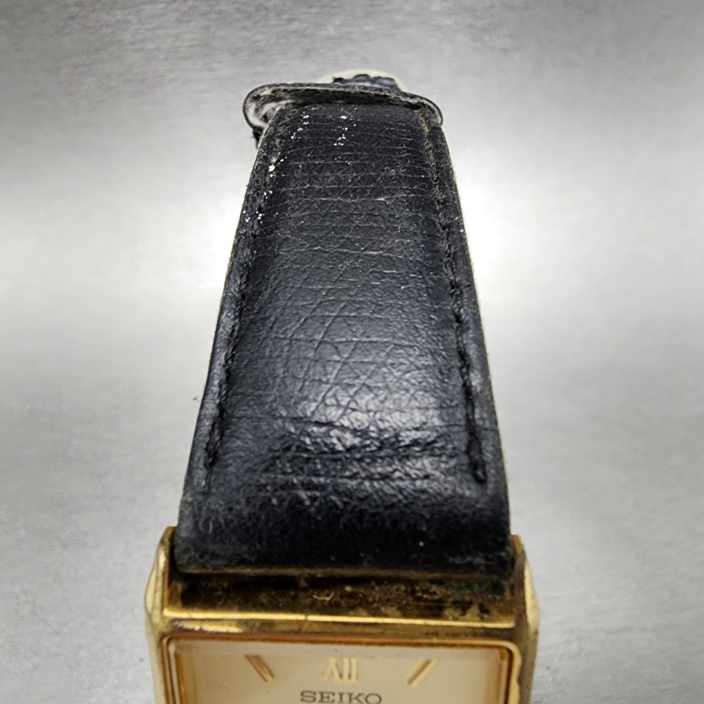 Seiko Tank Watch Men 25mm Gold Dial Gold Tone Rectangle V701-5E10 New Battery