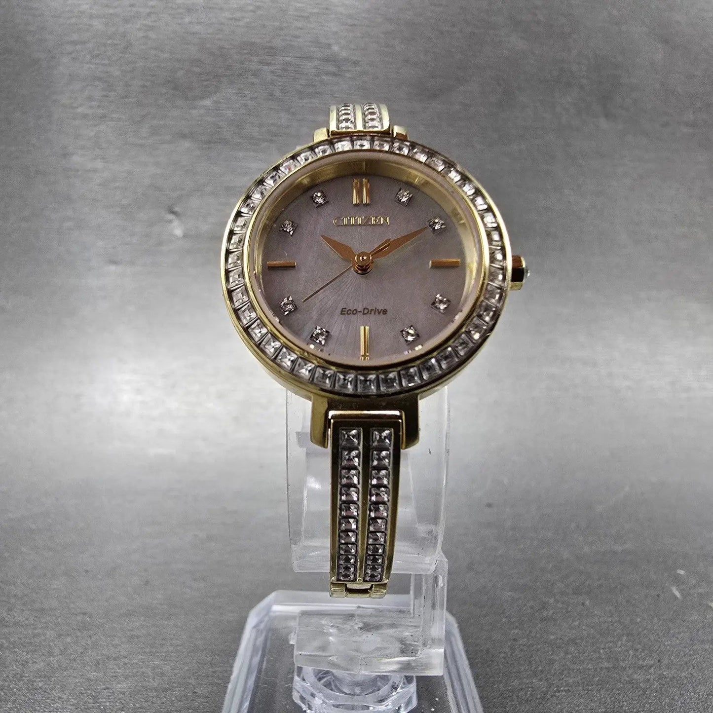 Citizen Eco-Drive Watch Women 25mm MOP Dial Gold Tone Round E031-S122694 Runs NQ5
