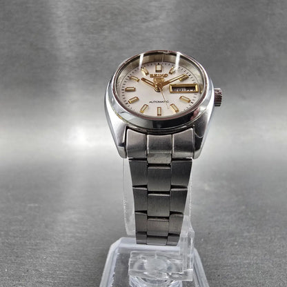 Seiko 5 Automatic Watch Women 25mm Silver Dial Silver Round 4206-0332 Works6
