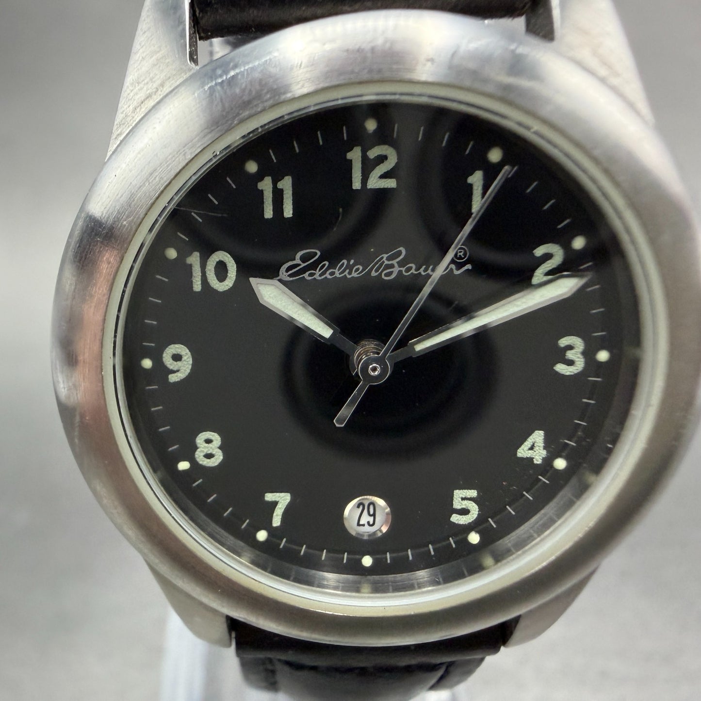 Eddie Bauer Watch Women 29mm Black Dial Silver Tone Date Round New battery1