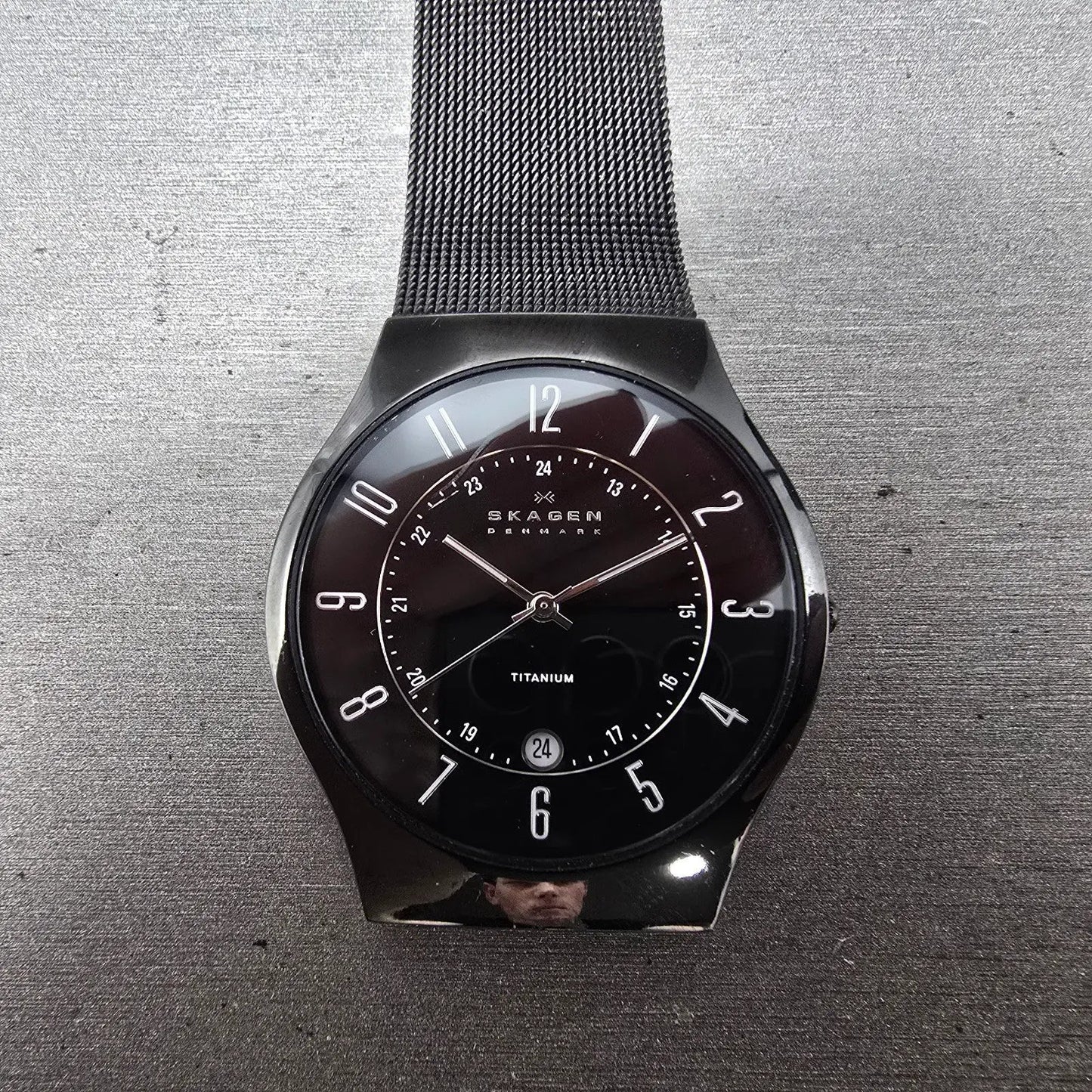 Skagen Denmark Watch Men 37mm Black Dial Titanium Date Round 233XLTMB New Batt J0