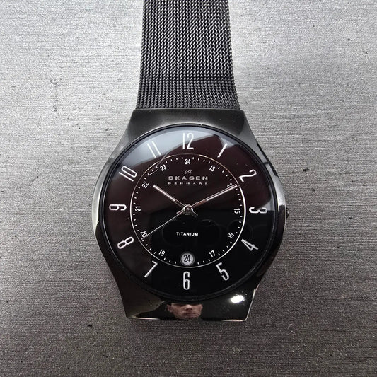 Skagen Denmark Watch Men 37mm Black Dial Titanium Date Round 233XLTMB New Batt J0
