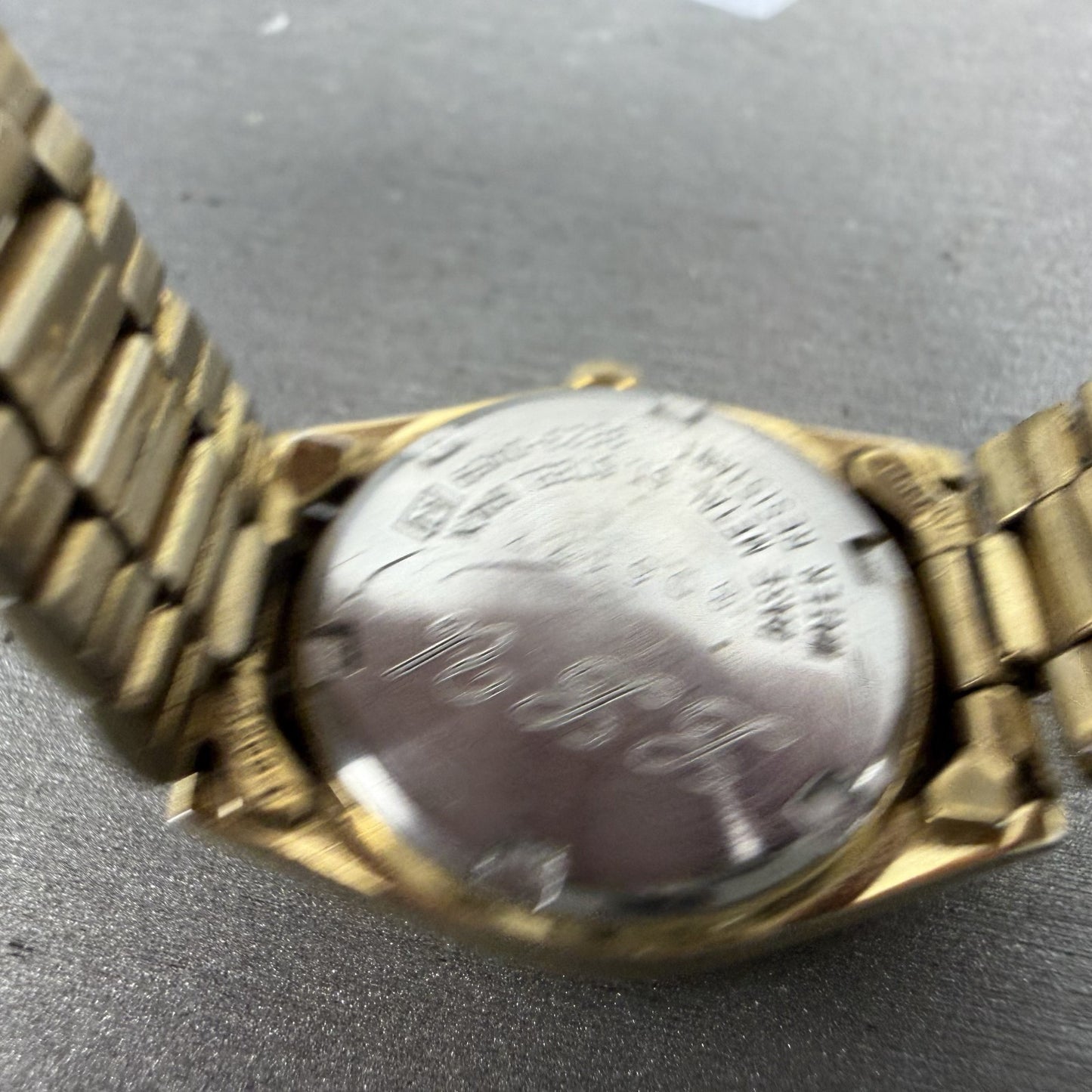 Seiko SQ Watch Women 24mm Champagne Dial Gold Tone Daydate 3E23-0A69 New Batt U99