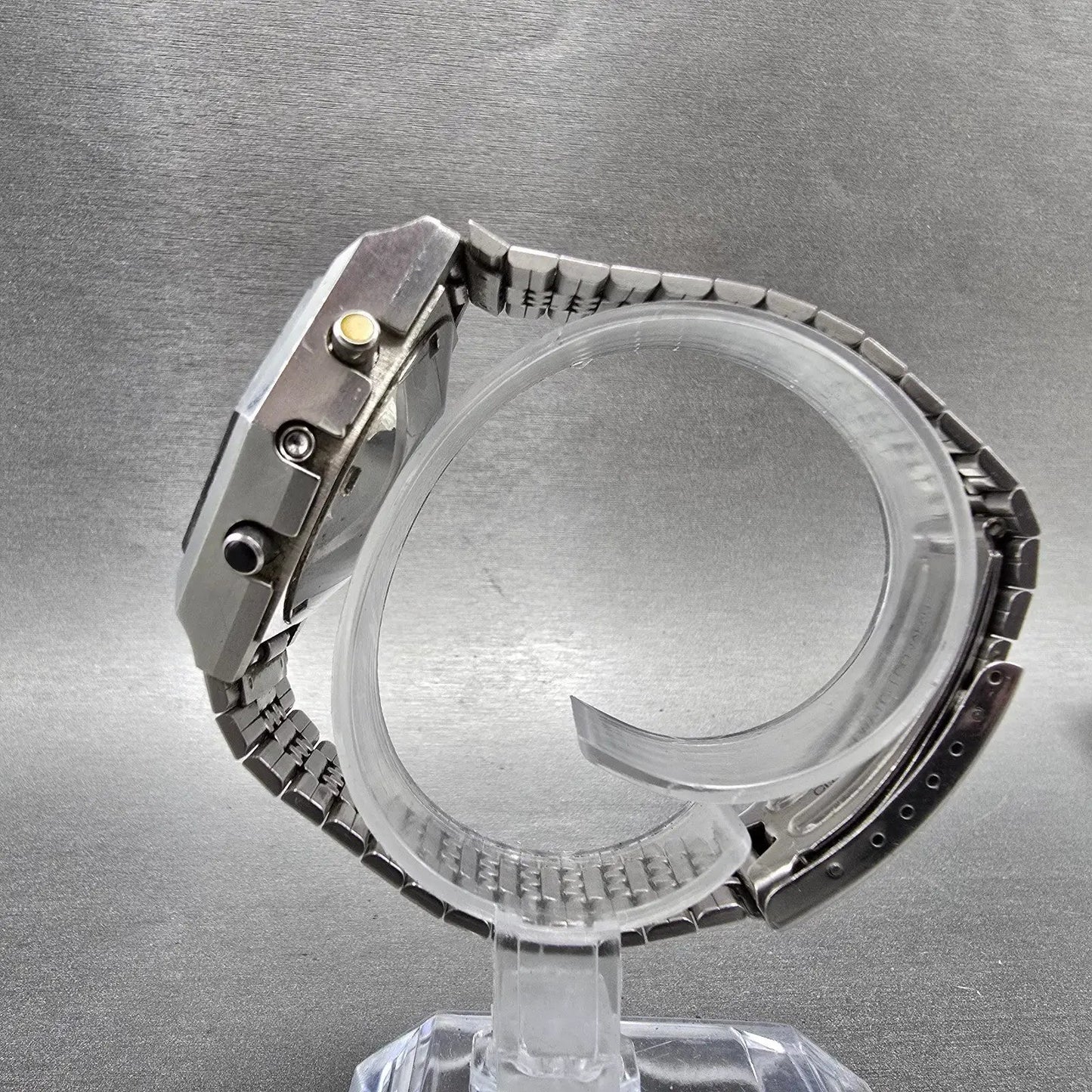 Citizen CQ Watch Men 37mm Silver Digital Chronograph 4-095723 New Battery VTG6