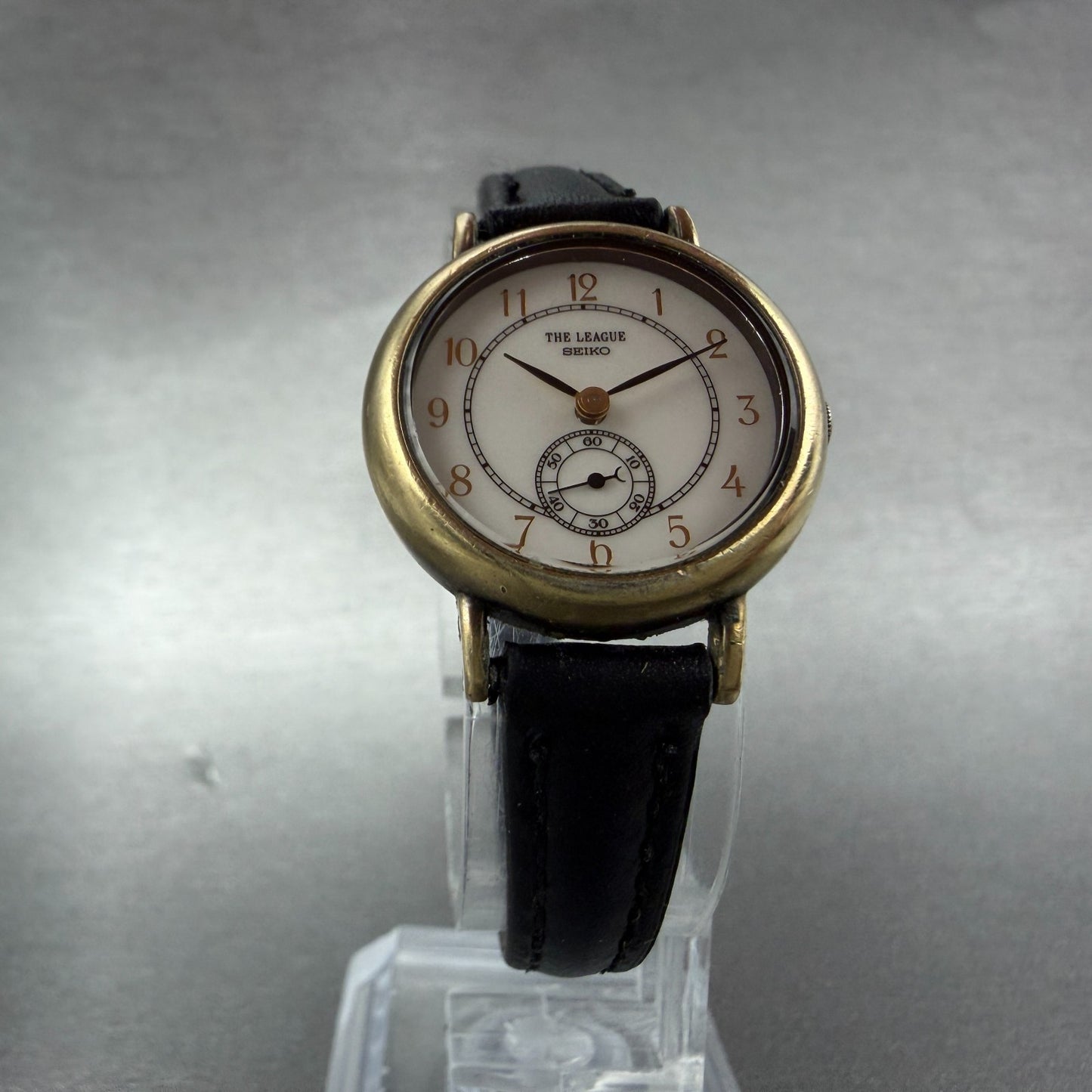 Seiko The League Watch Women 24mm White Dial Gold Tone 2K220060 New Battery5