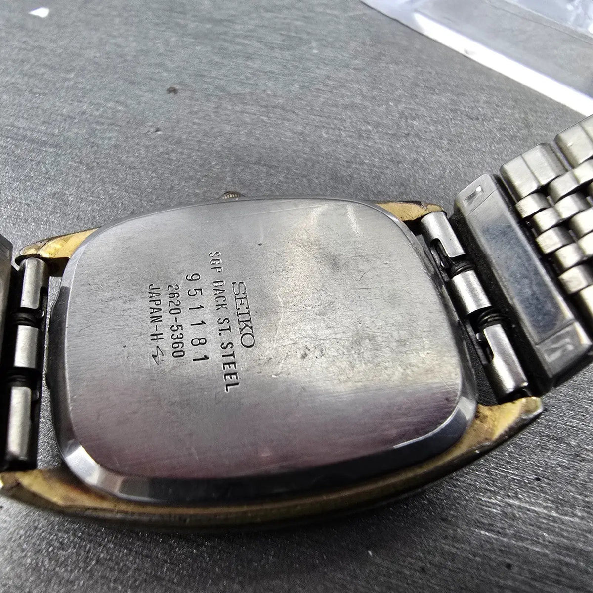 Seiko Watch Men 29mm Champagne Dial Gold Tone 2620-5360 Rectangle PARTS Vintage10