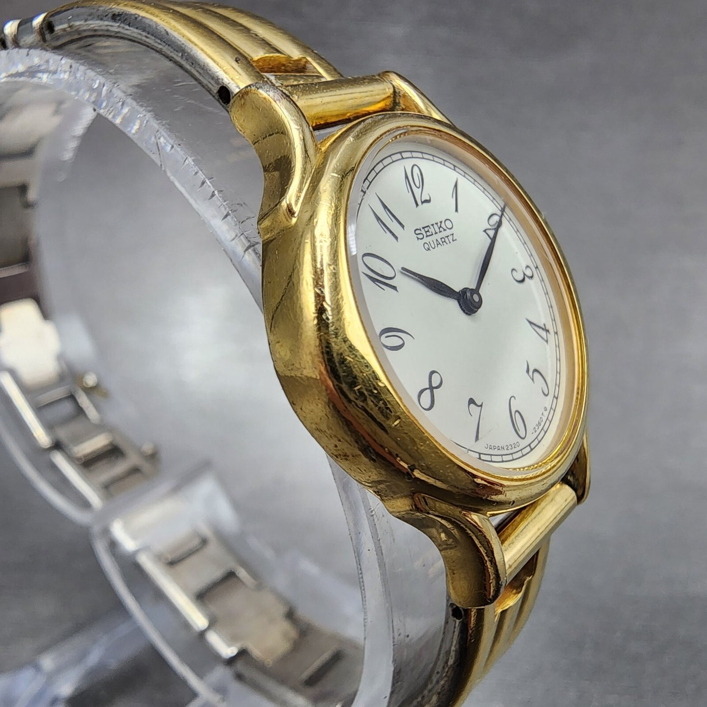Seiko Watch Women 23mm White Dial Two Tone Round 23206170 New Battery VTG4